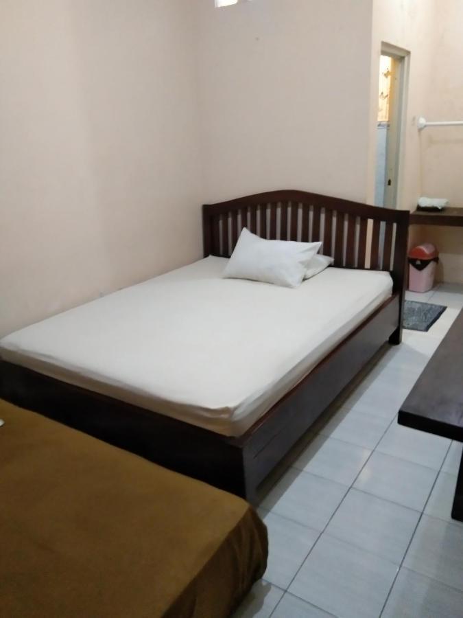 Canary Guesthouse Yogyakarta Esterno foto