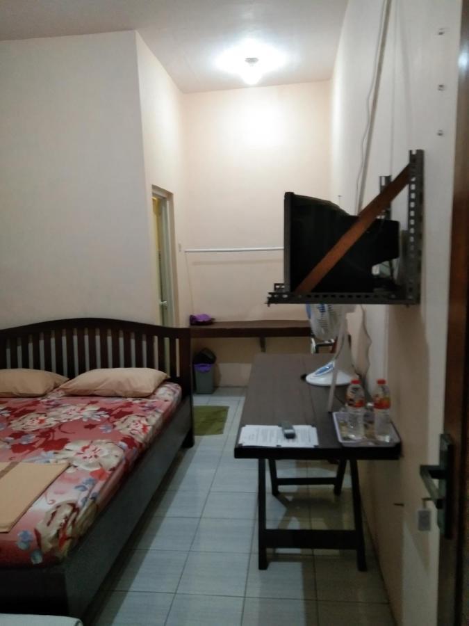 Canary Guesthouse Yogyakarta Esterno foto
